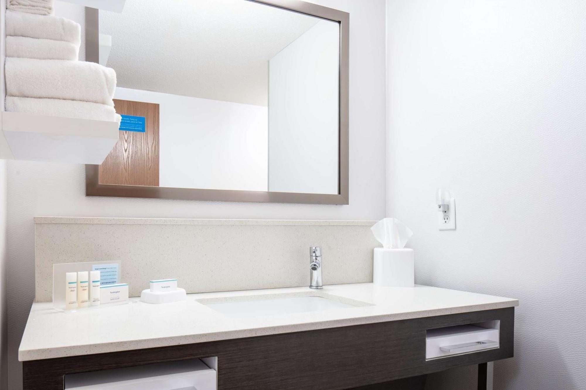 Hampton Inn Freeport מראה חיצוני תמונה